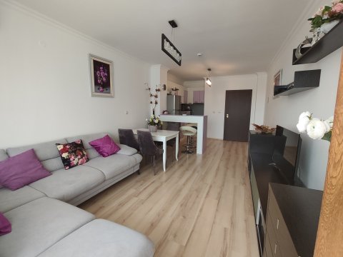 One bedroom apartment for sale in a gated complex in Sveti Vlas