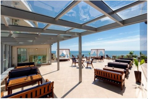 Spacious three-bedroom with two bathrooms, right on the beach, Byala