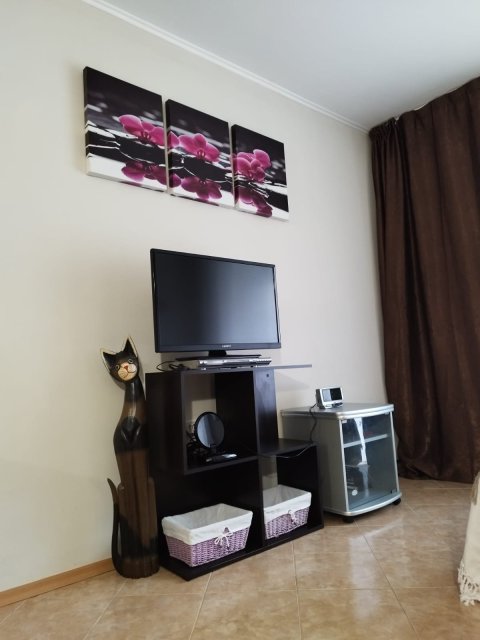 Просторно студио за продажба в комплекс Sunset Beach 1 с минимална такса поддръжка