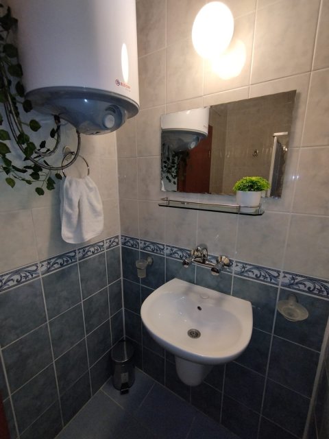 Просторно студио за продажба в комплекс Sunset Beach 1 с минимална такса поддръжка