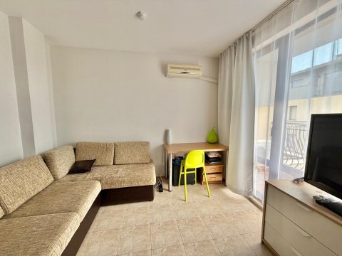 Тристаен апартамент в Слънчев Бряг! Изгодна цена!