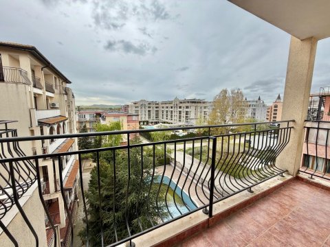 Тристаен апартамент в Слънчев Бряг! Изгодна цена!