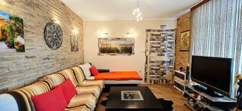 Fully furnished and equipped 2-bedroom apartment for sale in the Kamelia Garden complex