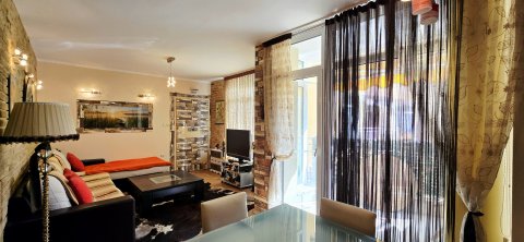 Fully furnished and equipped 2-bedroom apartment for sale in the Kamelia Garden complex