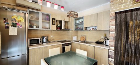 Fully furnished and equipped 2-bedroom apartment for sale in the Kamelia Garden complex