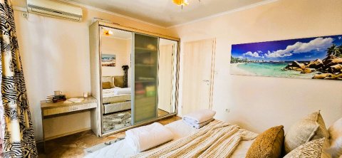 Fully furnished and equipped 2-bedroom apartment for sale in the Kamelia Garden complex