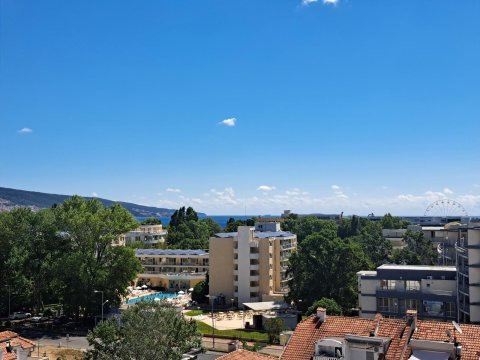 For sale 3-room apartment with sea view in Sunny Beach