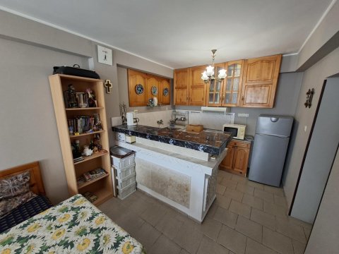 For sale 4 bedroom apartment with sea view and no maintenance fee in Sveti Vlas