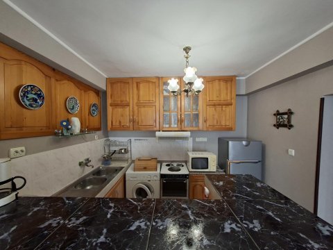 For sale 4 bedroom apartment with sea view and no maintenance fee in Sveti Vlas