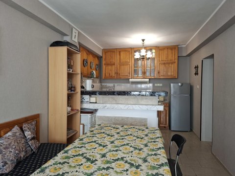 For sale 4 bedroom apartment with sea view and no maintenance fee in Sveti Vlas