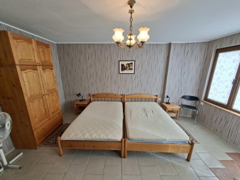 For sale 4 bedroom apartment with sea view and no maintenance fee in Sveti Vlas