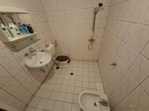 For sale 4 bedroom apartment with sea view and no maintenance fee in Sveti Vlas