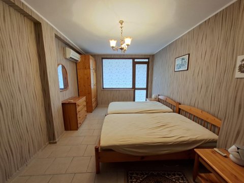For sale 4 bedroom apartment with sea view and no maintenance fee in Sveti Vlas