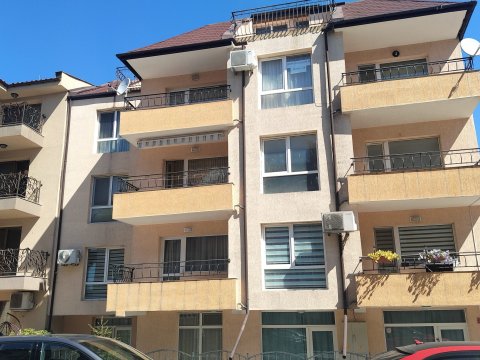 Spacious two-room apartment in a residential building in the Cherno More district, Nesebar