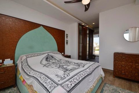 Luxury villa by the Red Sea with private pool and rooftop