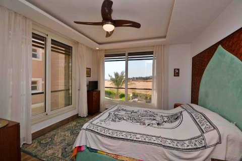 Luxury villa by the Red Sea with private pool and rooftop