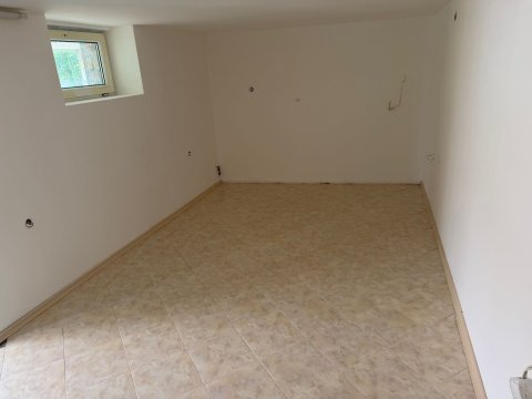 Spacious three-storey house with sea view and large garden in Košaritsa - Čolakova Češma
