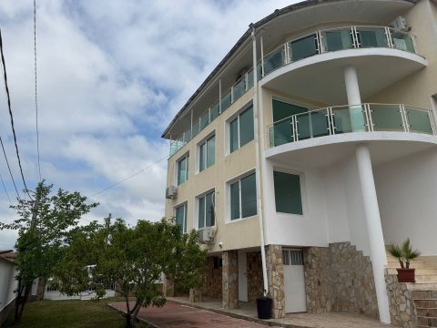 Spacious three-storey house with sea view and large garden in Košaritsa - Čolakova Češma