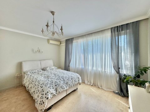 Unique multi-room apartment in Nessebar 100 m from the sea!