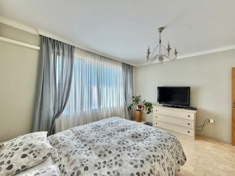 Unique multi-room apartment in Nessebar 100 m from the sea!