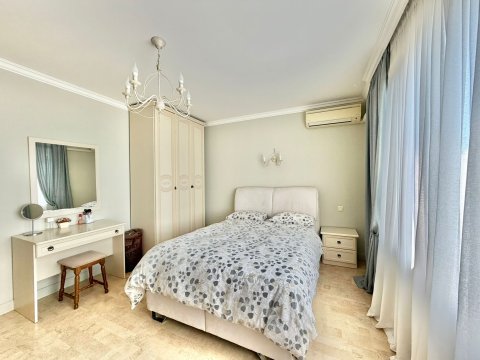 Unique multi-room apartment in Nessebar 100 m from the sea!