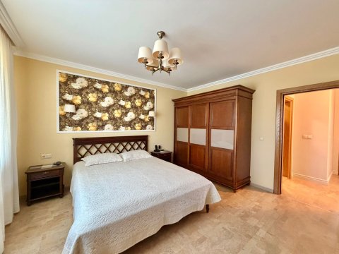 Unique multi-room apartment in Nessebar 100 m from the sea!
