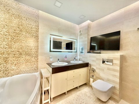 Unique multi-room apartment in Nessebar 100 m from the sea!