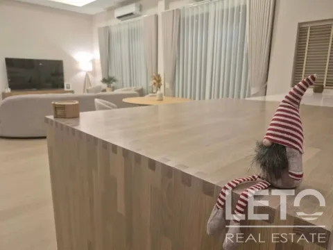 Vila v Huay Yai v Pattayi