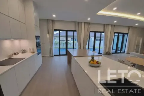 Vila v Huay Yai v Pattayi