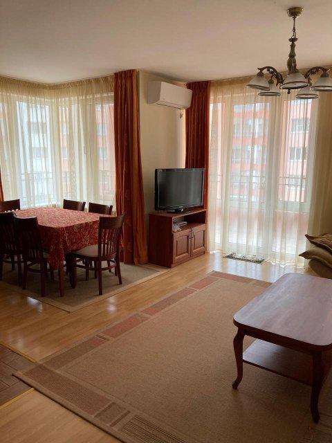 Spacious two-bedroom apartment in the first row to the sea in Privilege Fort, Elenite