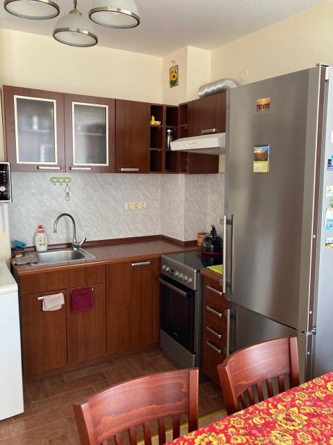 Spacious two-bedroom apartment in the first row to the sea in Privilege Fort, Elenite