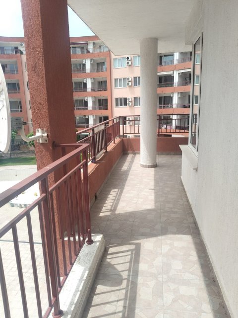 Spacious two-bedroom apartment in the first row to the sea in Privilege Fort, Elenite
