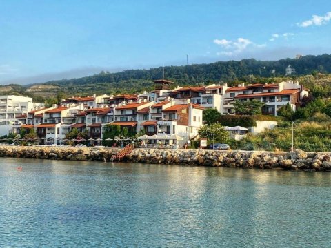 Апартаменты с видом на море в одном из самых элегантных комплексов на северном побережье Черного моря.