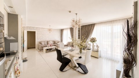 Two-room apartment for sale with parking space in Villa Florence, Sveti Vlas - designer furnished, a few steps from the sea