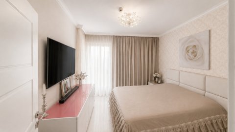 Two-room apartment for sale with parking space in Villa Florence, Sveti Vlas - designer furnished, a few steps from the sea