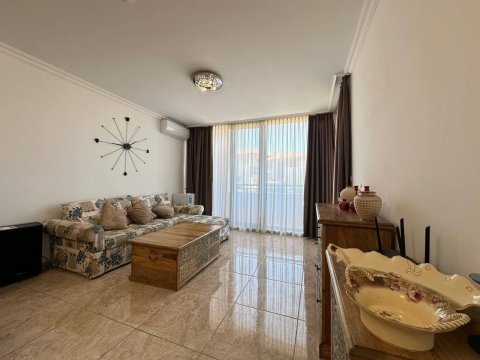 Two-room apartment in Admiral