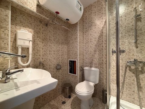 Studio in Avalon without terrace