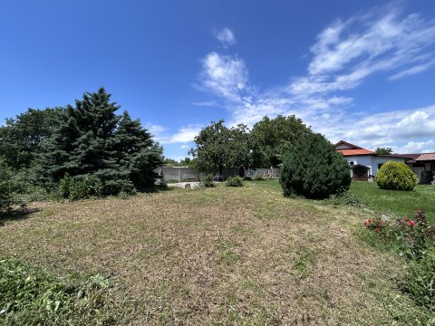 Beautiful Renovated Country House with Large Garden in Sirakovo, Dobrich Region