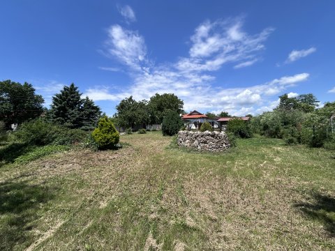 Beautiful Renovated Country House with Large Garden in Sirakovo, Dobrich Region