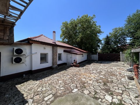 Beautiful Renovated Country House with Large Garden in Sirakovo, Dobrich Region