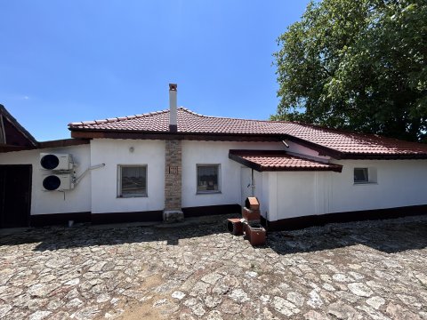 Beautiful Renovated Country House with Large Garden in Sirakovo, Dobrich Region