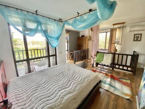 A three-story house with a ready-made business - a family hotel.