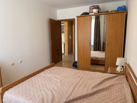Spacious one-bedroom apartment with park view in Privilege Fort Beach, Elenite