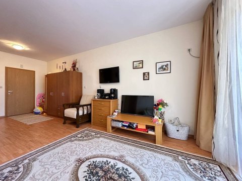 One-room apartment in Paradise Garden