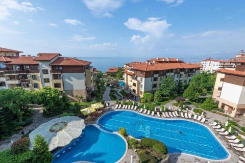 One-room apartment in Paradise Garden