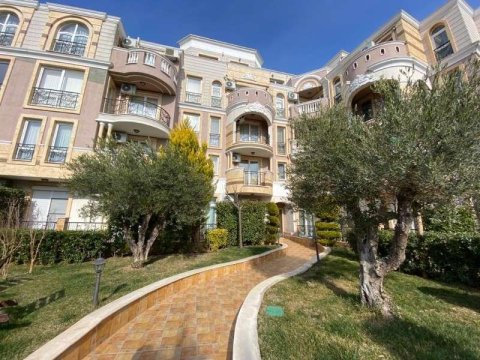 Two-room apartment in Melia 10