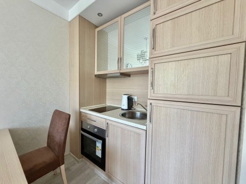 One-bedroom apartment in a luxury complex!