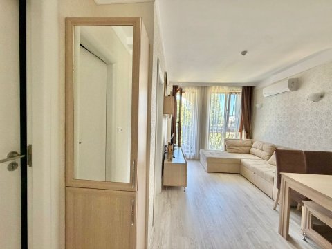 One-bedroom apartment in a luxury complex!