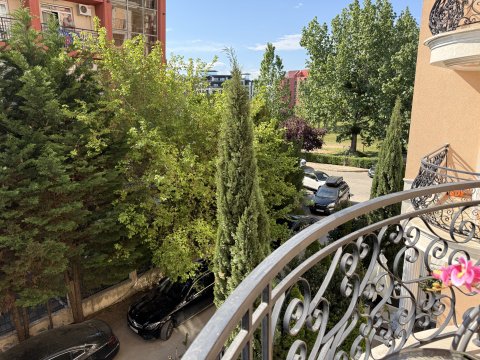 Роскошные апартаменты с одной спальней в Венерианском дворце с видом на бассейн – Солнечный Берег