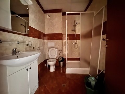 Spacious one-bedroom apartment in the first row to the sea in Privilege Fort Beach, Elenite – 76.92 m²